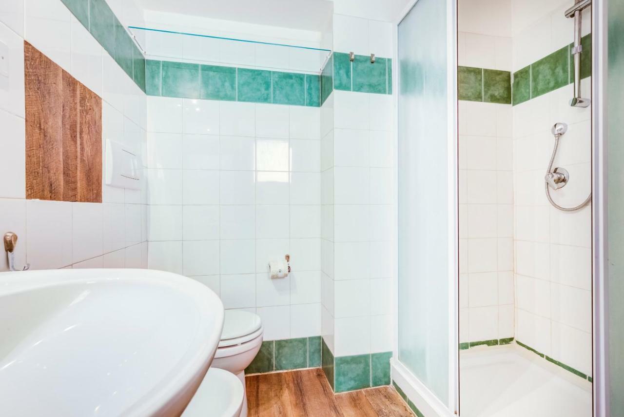 A.G. Vatican Apartments 2 Rome Bagian luar foto